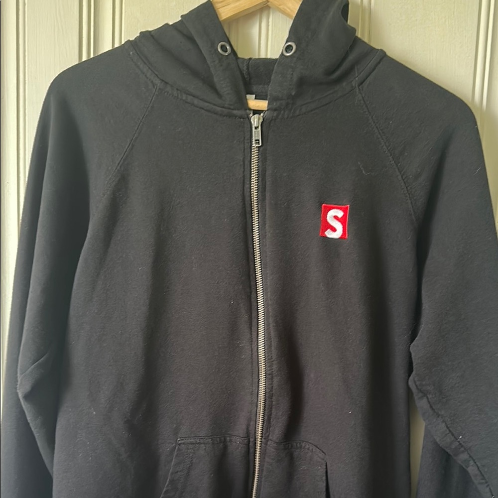 Independent Trading Co. Black Zip-Up Hoodie Size L